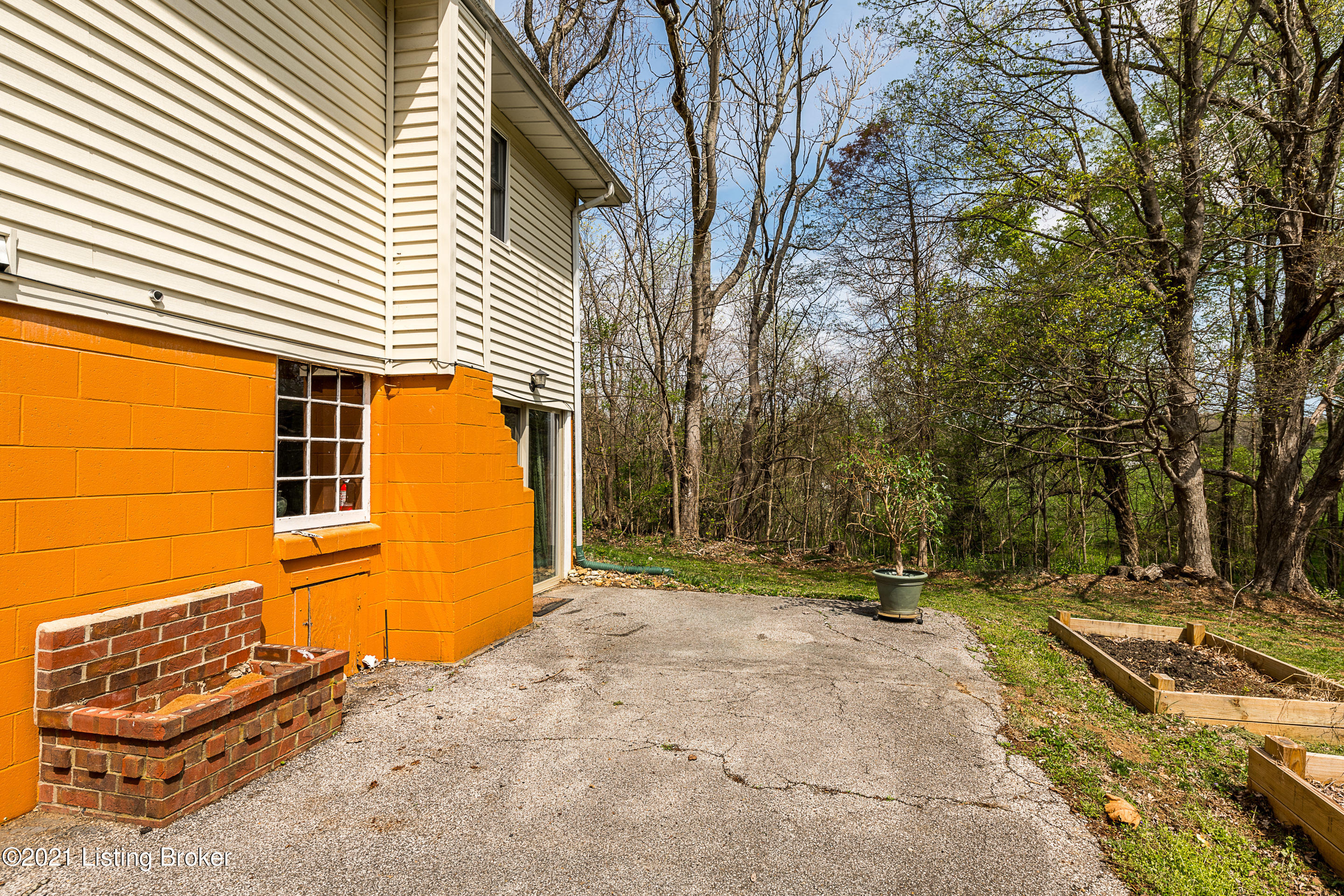 2552 Kepley Road Georgetown, IN 47122 - Photo 34 of 38 DHI-34