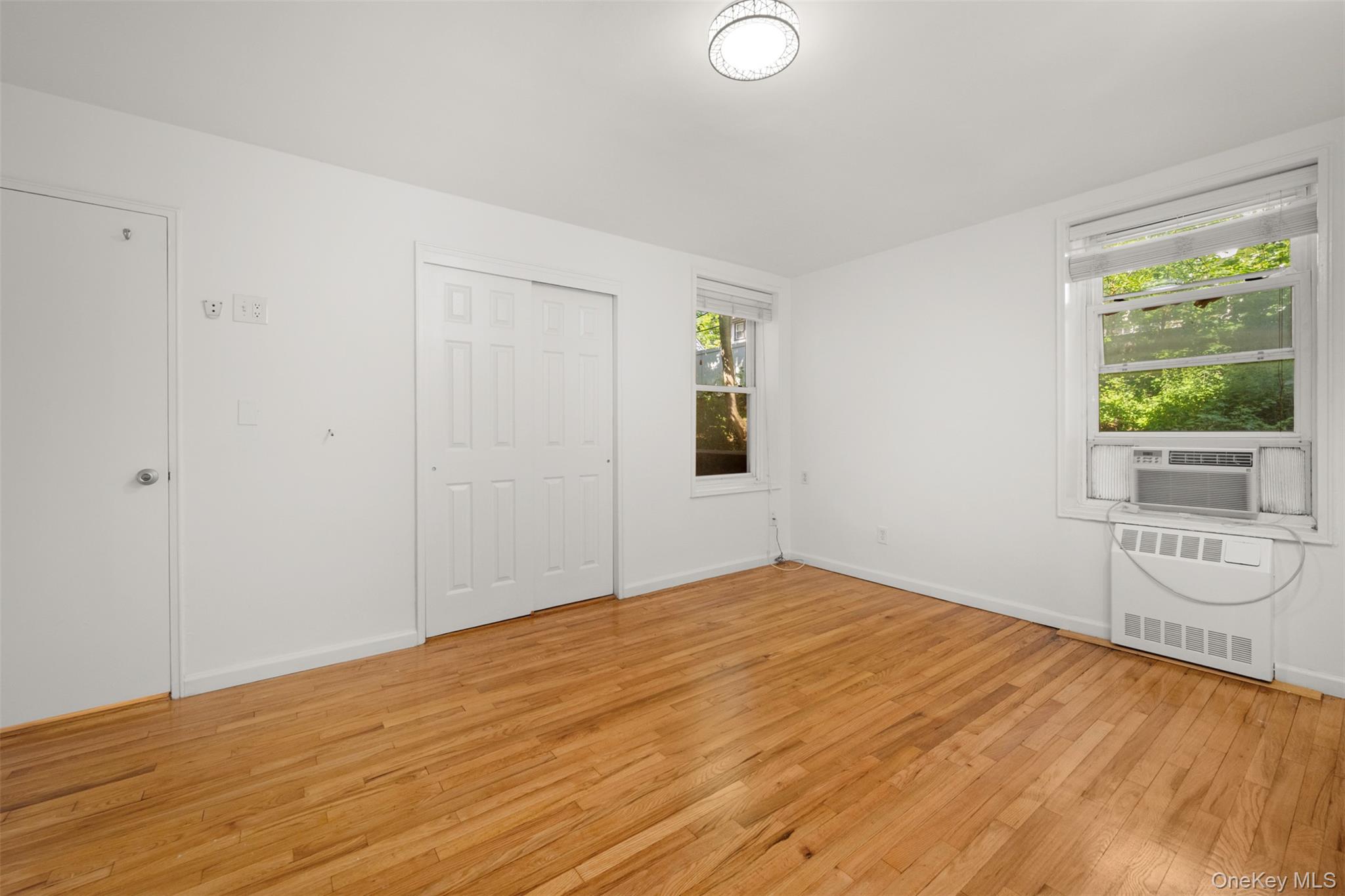 444 Middle Neck Road, Unit 1R Great Neck, NY 11023 - Photo 13 of 21 Gallery Image 13