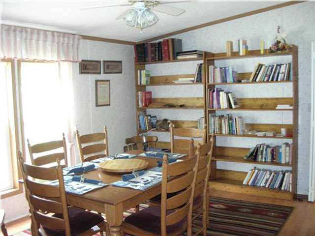 1420 Wimberg Road Evansville, IN 47710 - Photo 4 of 25 Gallery Image 4