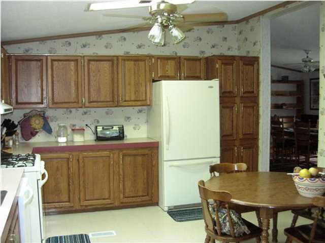 1420 Wimberg Road Evansville, IN 47710 - Photo 6 of 25 Gallery Image 6