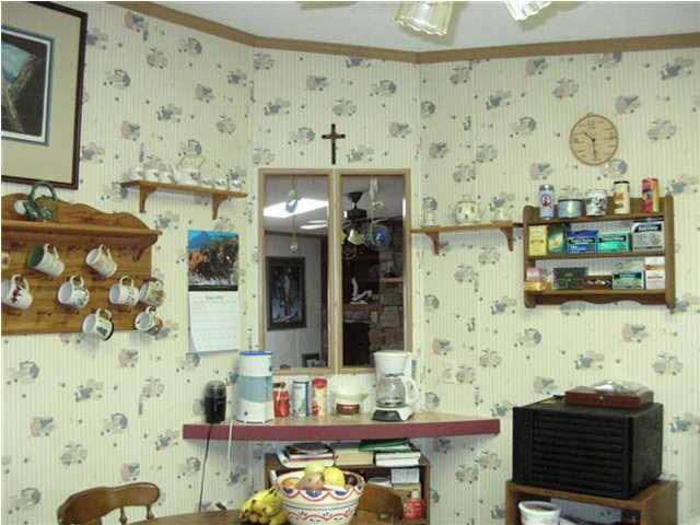 1420 Wimberg Road Evansville, IN 47710 - Photo 7 of 25 Gallery Image 7