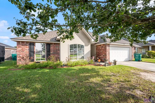 $245,000 | 12819 Bonnie Bleu Drive, Denham Springs, LA 70726