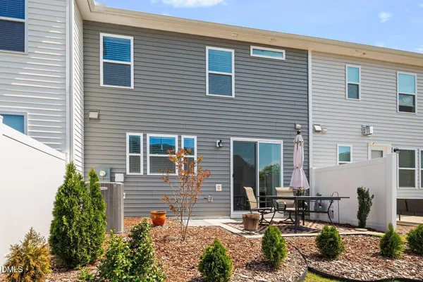 $375,000 | 743 Creekway Drive, Fuquay-Varina, NC 27526