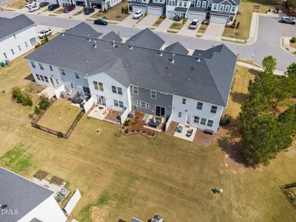 $375,000 | 743 Creekway Drive, Fuquay-Varina, NC 27526