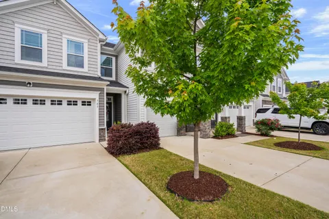 $375,000 | 743 Creekway Drive, Fuquay-Varina, NC 27526