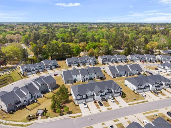 $375,000 | 743 Creekway Drive, Fuquay-Varina, NC 27526