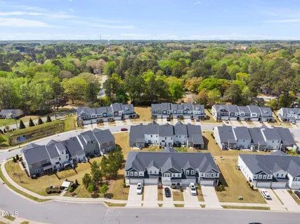$375,000 | 743 Creekway Drive, Fuquay-Varina, NC 27526