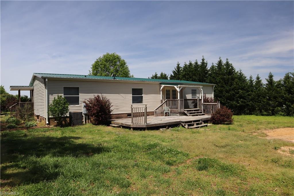 437 Jackson Hill Road Denton, NC 27239 - Photo 2 of 29 Gallery Image 2