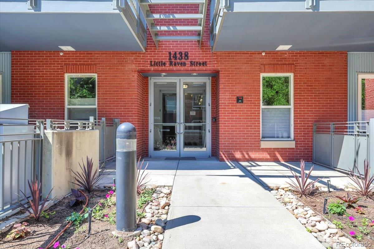 1438 Little Raven Street, Unit 201 Denver, CO 80202 - Photo 21 of 27 a front view of a building