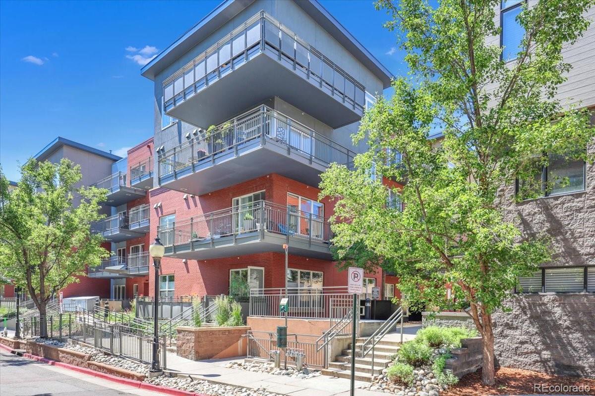 1438 Little Raven Street, Unit 201 Denver, CO 80202 - Photo 24 of 27 front view of a building
