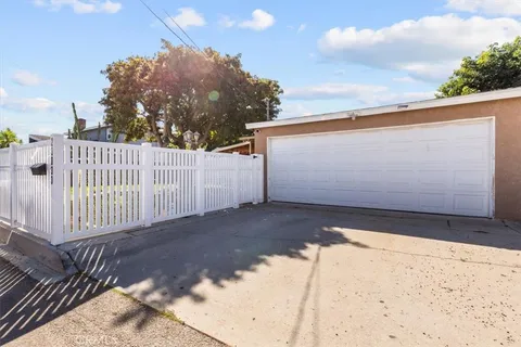 $845,000 | 23033 Alexandria Avenue, Torrance, CA 90502