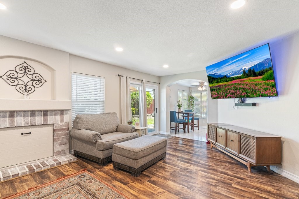 8774 Morninglight Circle Riverside, CA 92508 - Photo 3 of 65