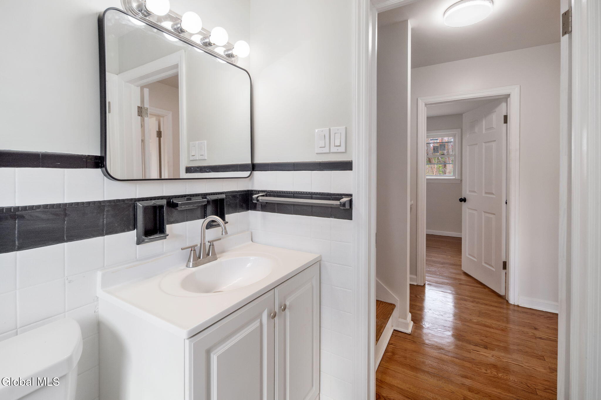 1030 Atateka Road Niskayuna, NY 12309 - Photo 15 of 44 23-1030AtatekaRd_23