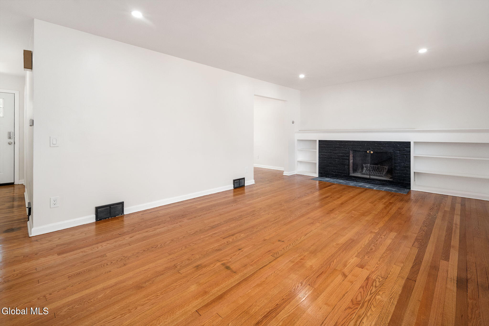 1030 Atateka Road Niskayuna, NY 12309 - Photo 16 of 44 5-1030AtatekaRd_05