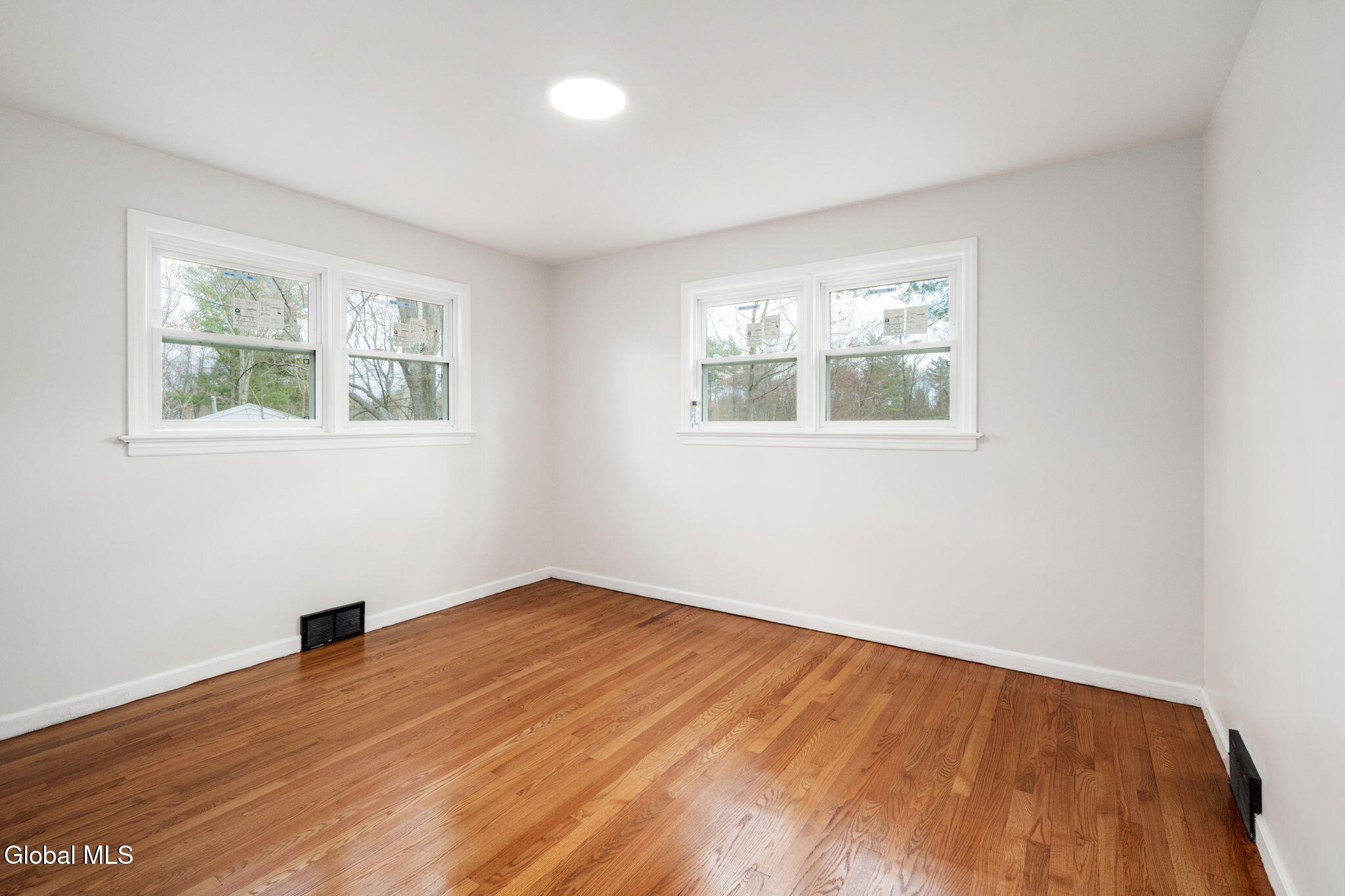 1030 Atateka Road Niskayuna, NY 12309 - Photo 24 of 44 17-1030AtatekaRd_17