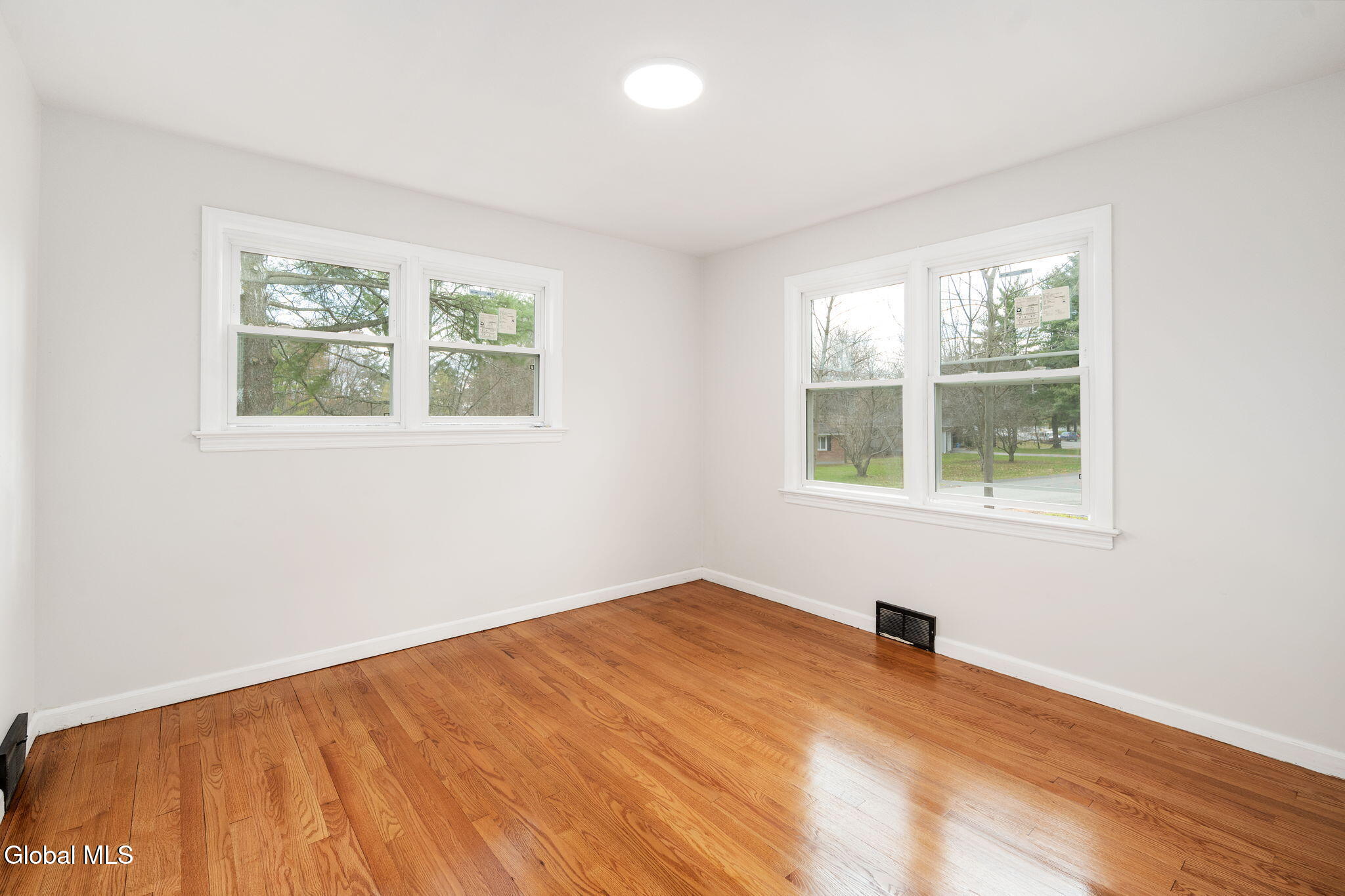 1030 Atateka Road Niskayuna, NY 12309 - Photo 27 of 44 20-1030AtatekaRd_20