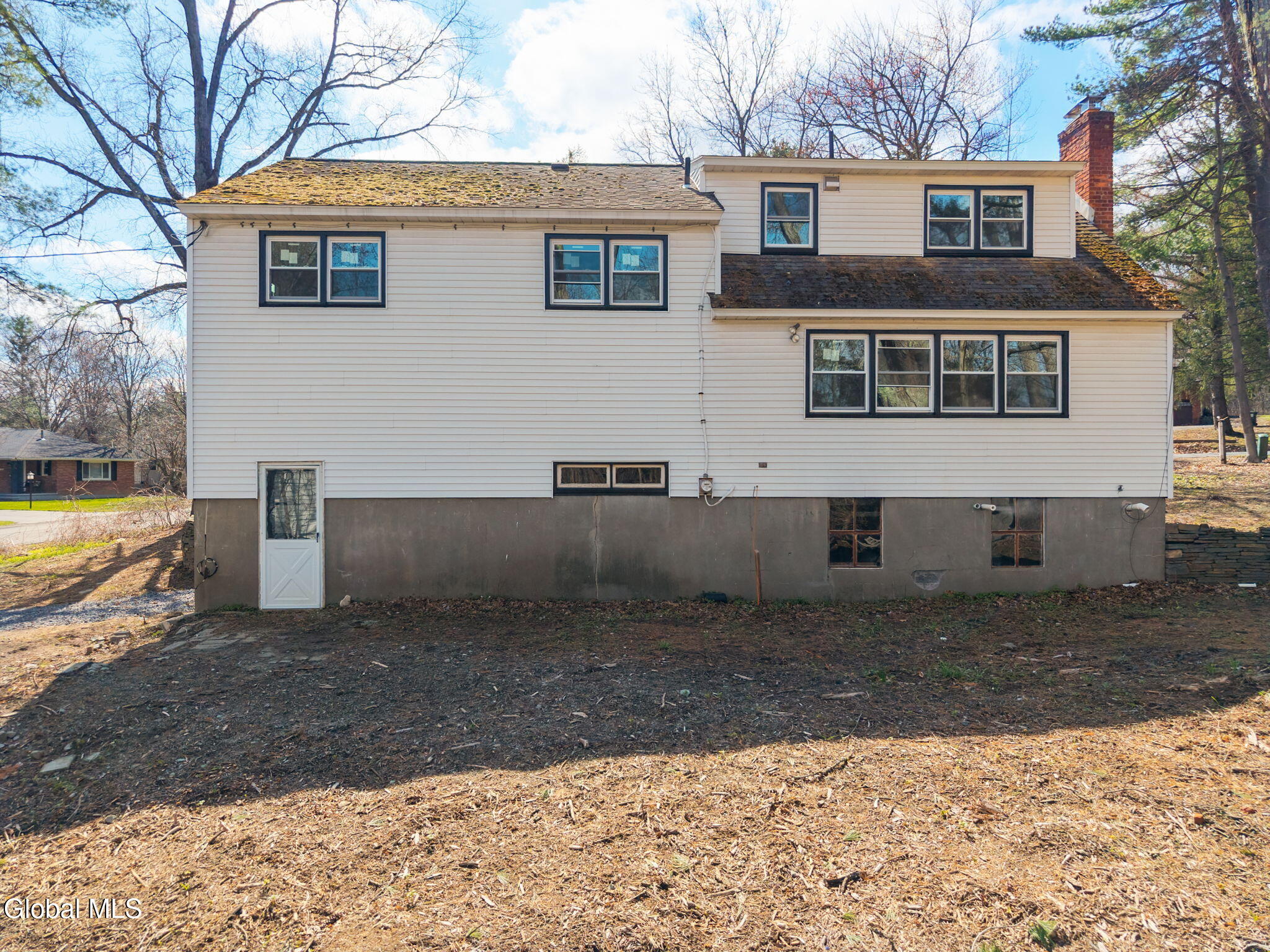 1030 Atateka Road Niskayuna, NY 12309 - Photo 3 of 44 41-1030AtatekaRd_41