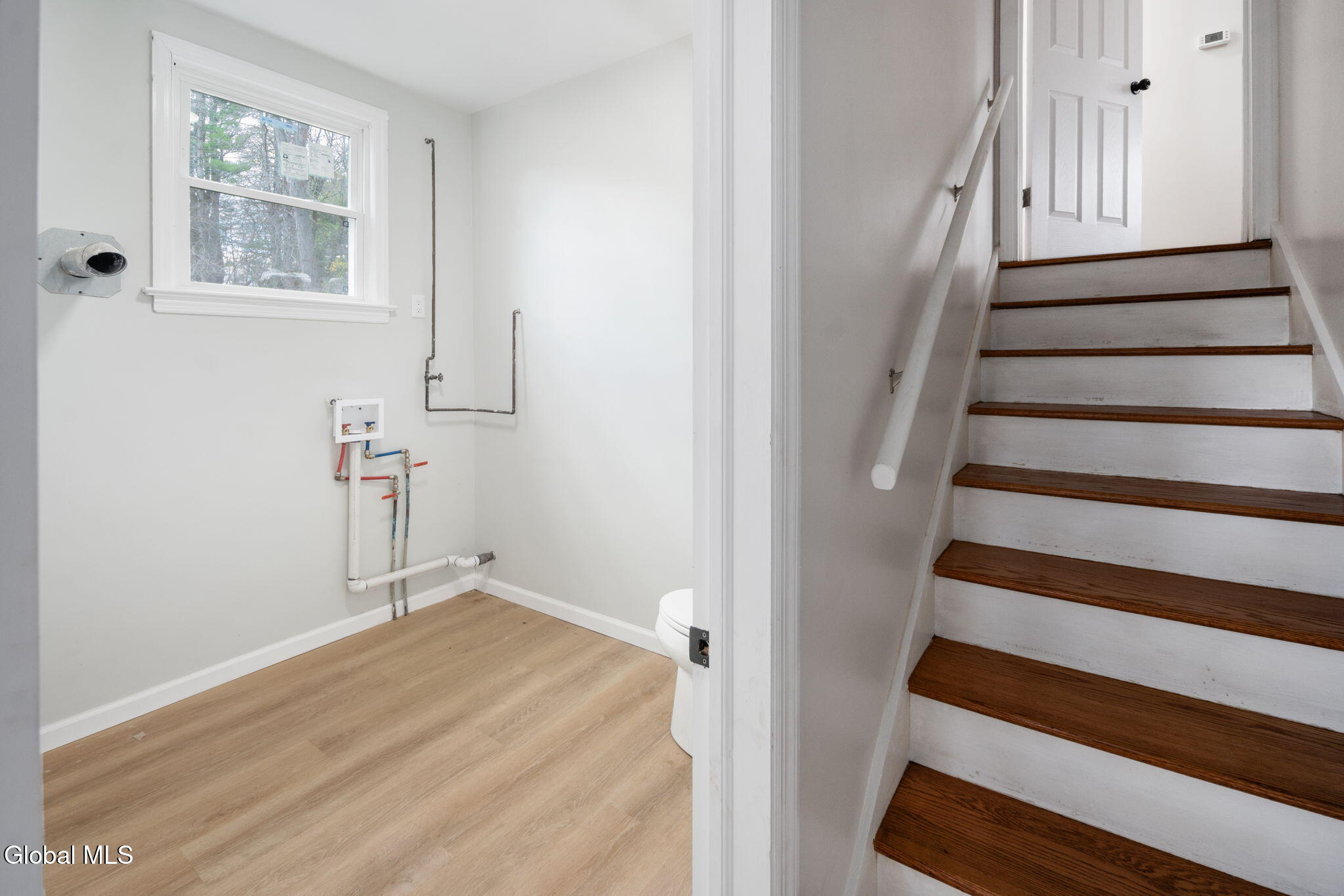 1030 Atateka Road Niskayuna, NY 12309 - Photo 32 of 44 29-1030AtatekaRd_29