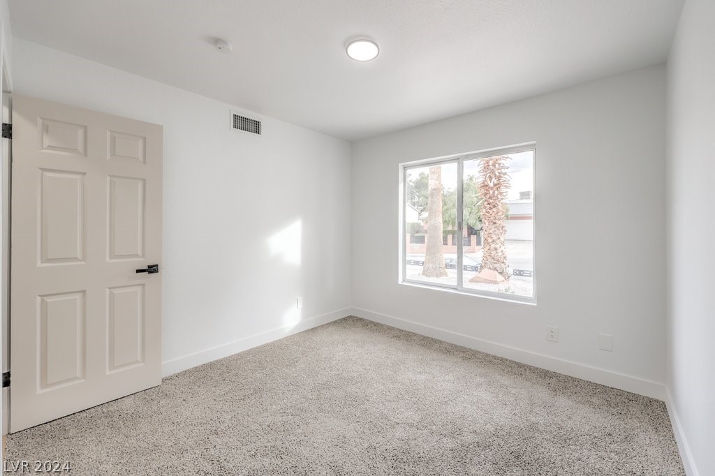 4092 Ridgewood Avenue Las Vegas, NV 89120 - Photo 32 of 41