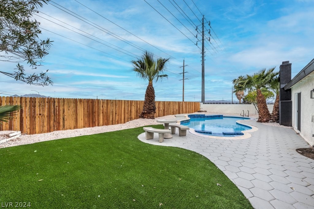 4092 Ridgewood Avenue Las Vegas, NV 89120 - Photo 6 of 41