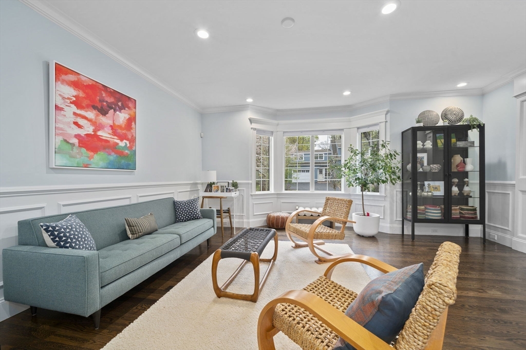 11 Woodhaven Road Newton, MA 02468 - Photo 5 of 42