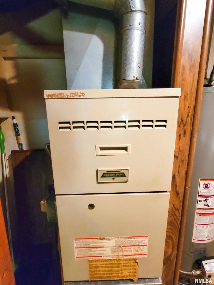 113 Mead Street Southwest Clay City, IL 62824 - Photo 48 of 61 a close view of washer and dryer