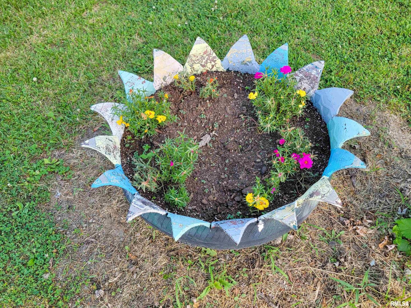 113 Mead Street Southwest Clay City, IL 62824 - Photo 52 of 61 a front view of a house with a yard and fountain
