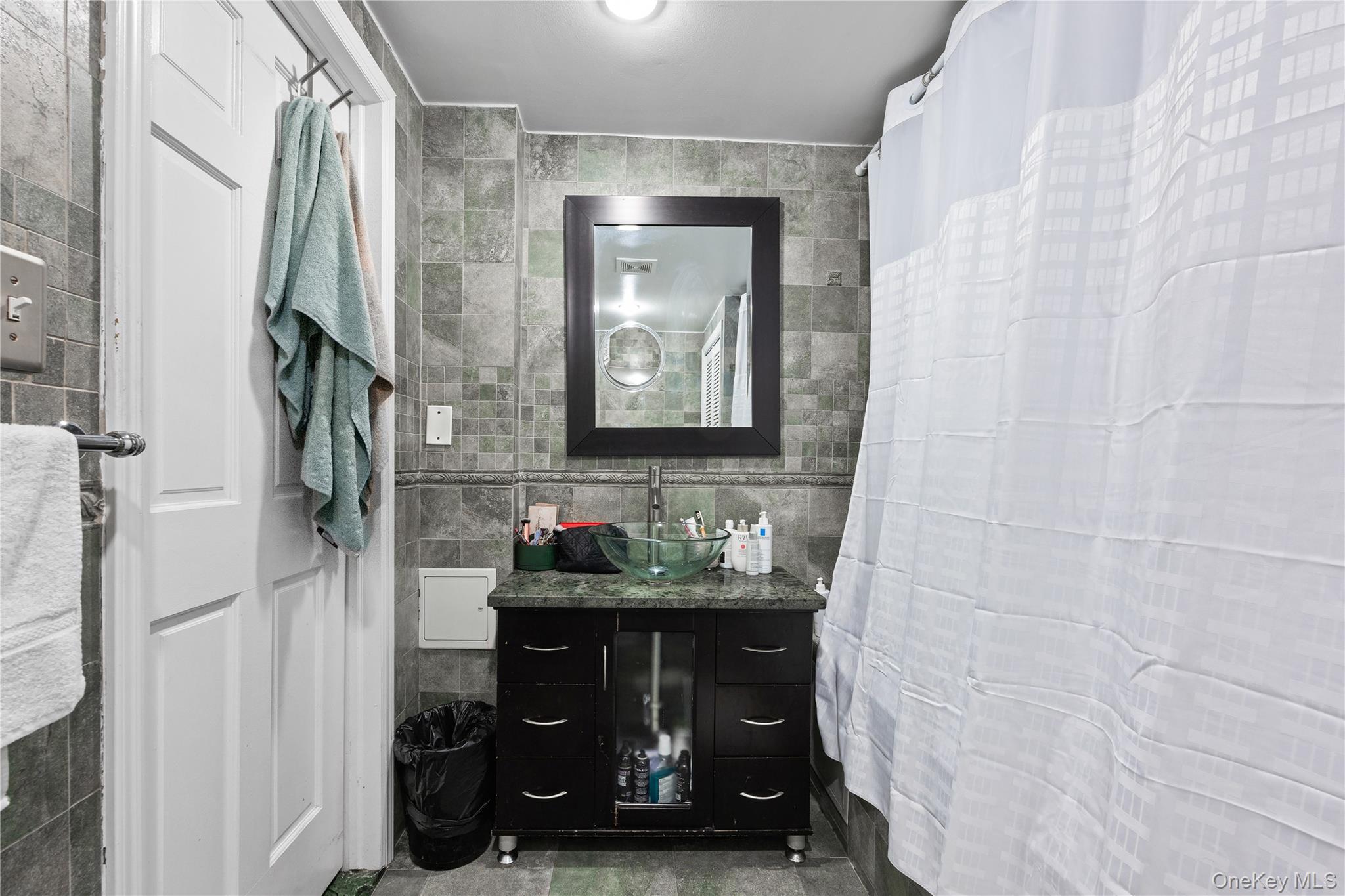 2328 Williamsbridge Road Bronx, NY 10469 - Photo 36 of 50