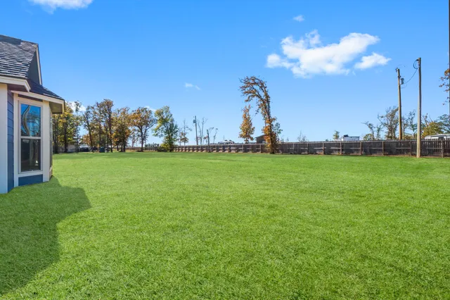 $345,000 | 171 Pearl Court, Onalaska, TX 77360