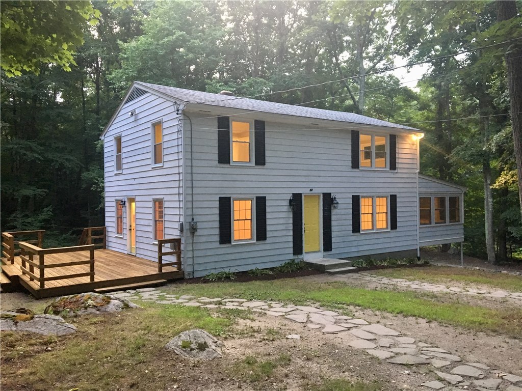 82 Little Pond County Road Cumberland, RI 02864 - Photo 3 of 37