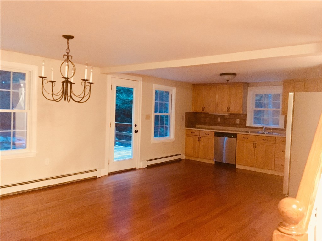 82 Little Pond County Road Cumberland, RI 02864 - Photo 9 of 37
