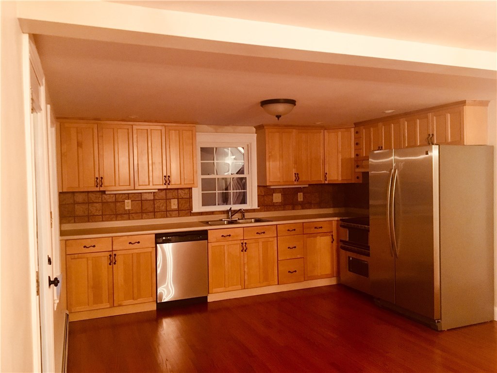 82 Little Pond County Road Cumberland, RI 02864 - Photo 10 of 37