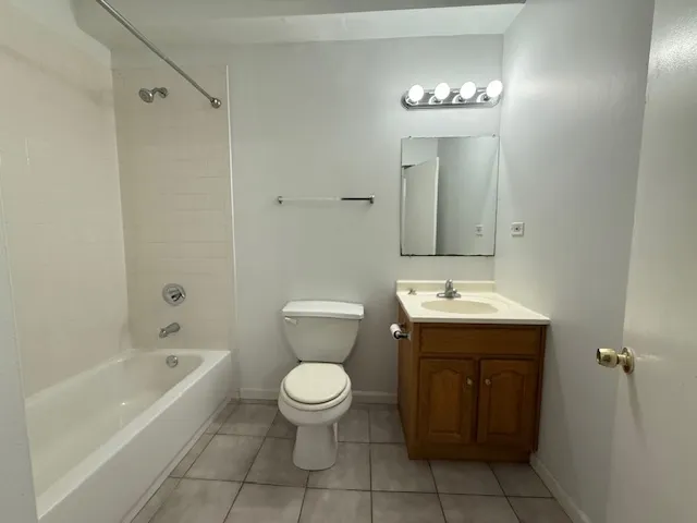 $1,550 | 2228 West Warren Boulevard, Unit G, Chicago, IL 60612