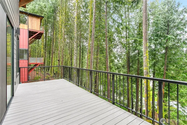 $825,000 | 8 Valley View Circle, Bellingham, WA 98229