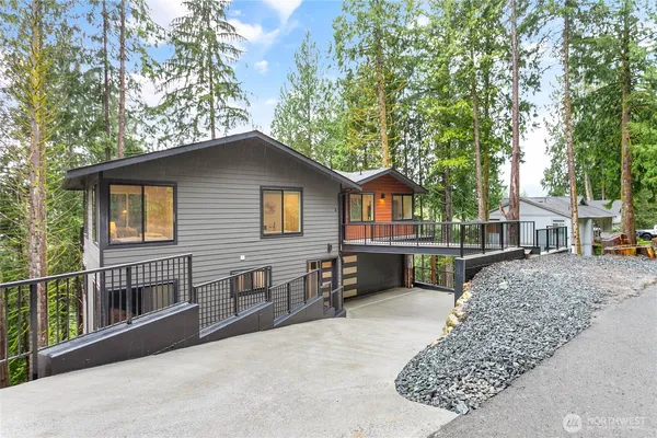 $825,000 | 8 Valley View Circle, Bellingham, WA 98229