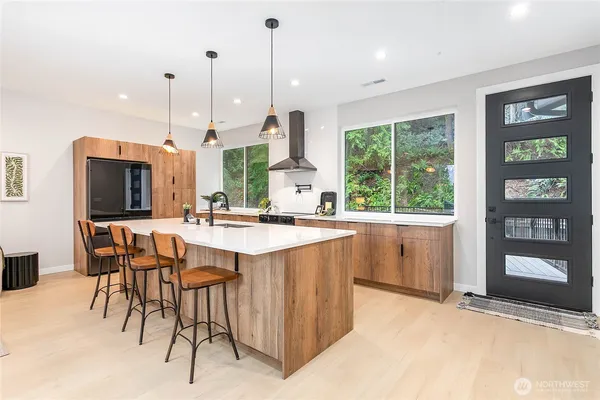 $825,000 | 8 Valley View Circle, Bellingham, WA 98229