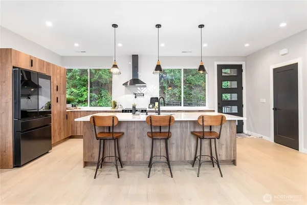 $825,000 | 8 Valley View Circle, Bellingham, WA 98229