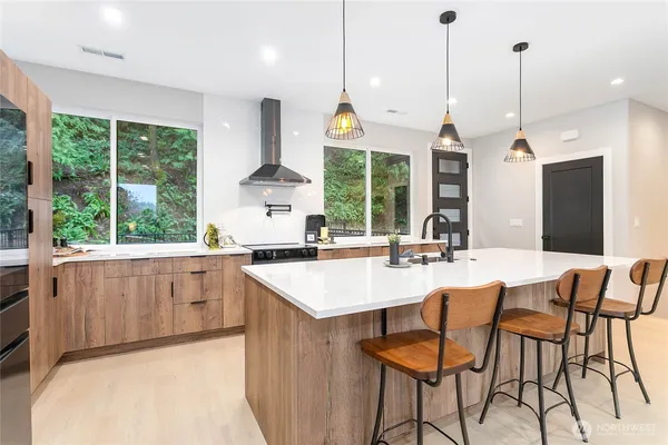 $825,000 | 8 Valley View Circle, Bellingham, WA 98229