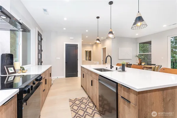 $825,000 | 8 Valley View Circle, Bellingham, WA 98229