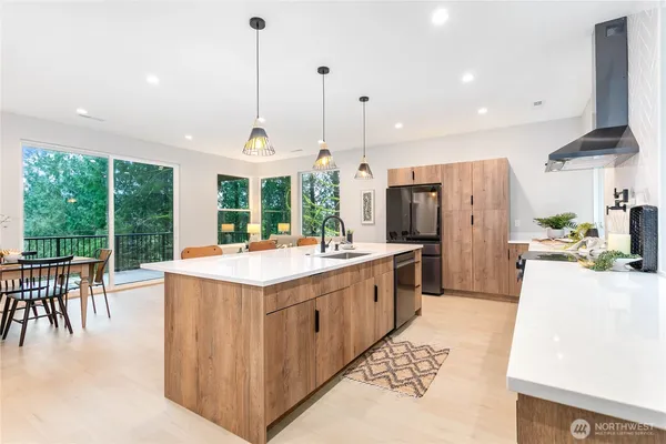 $825,000 | 8 Valley View Circle, Bellingham, WA 98229