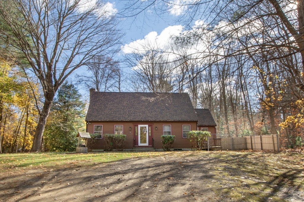 10 Cynthia Way Hanover, MA 02339 - Photo 5 of 38 Gallery Image 5