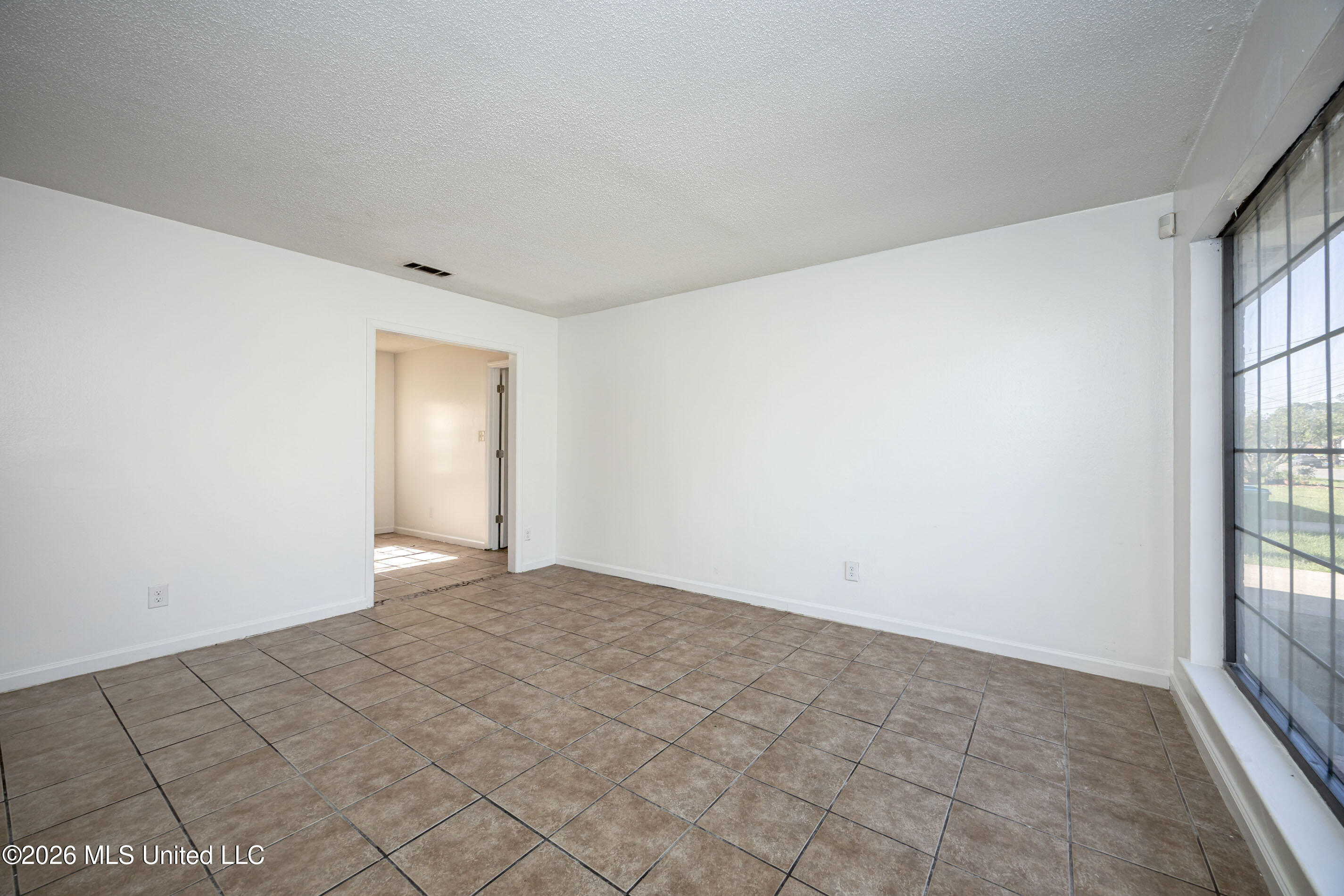 5612 Rose Drive Moss Point, MS 39563 - Photo 5 of 42 IMG_6643