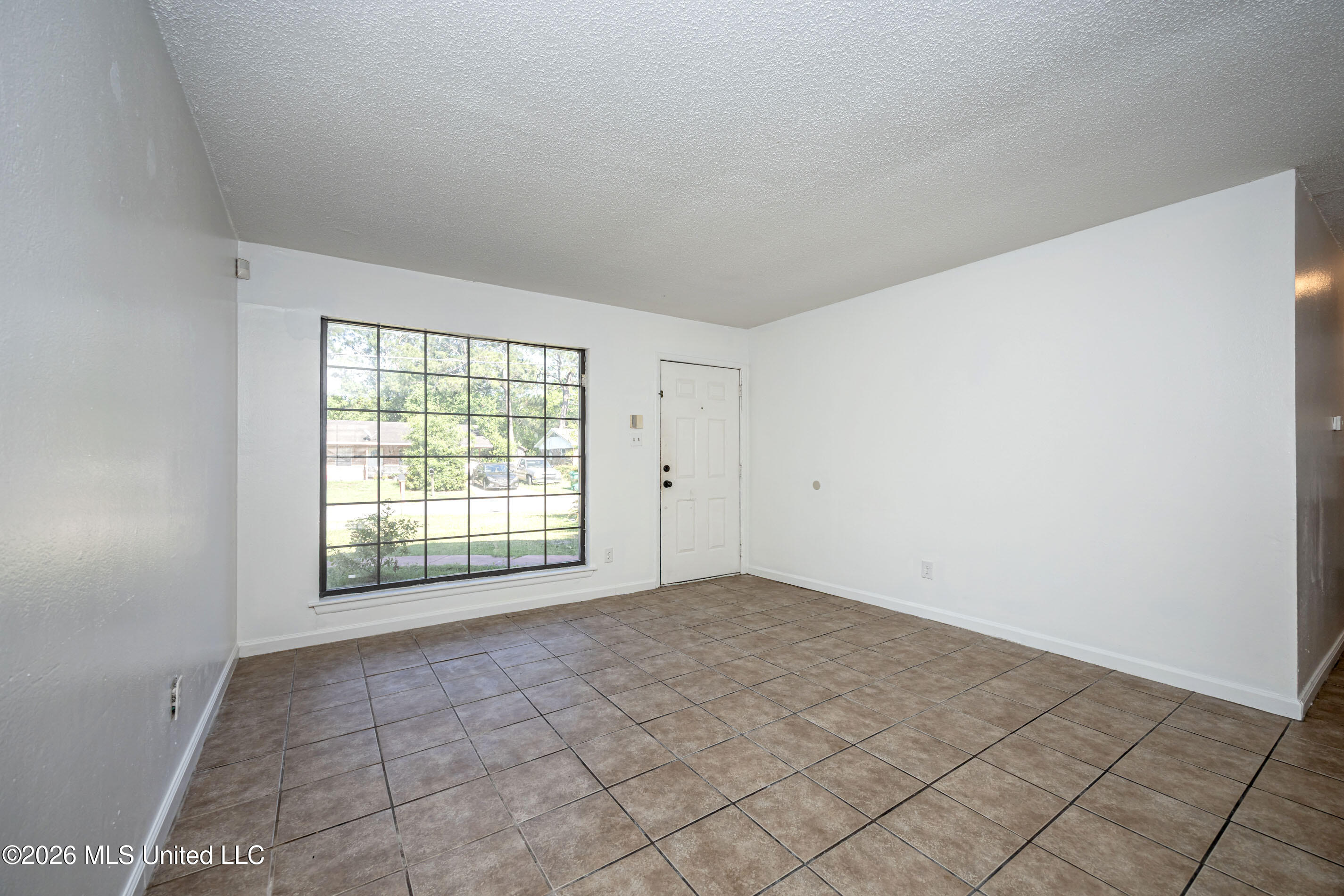5612 Rose Drive Moss Point, MS 39563 - Photo 6 of 42 IMG_6644