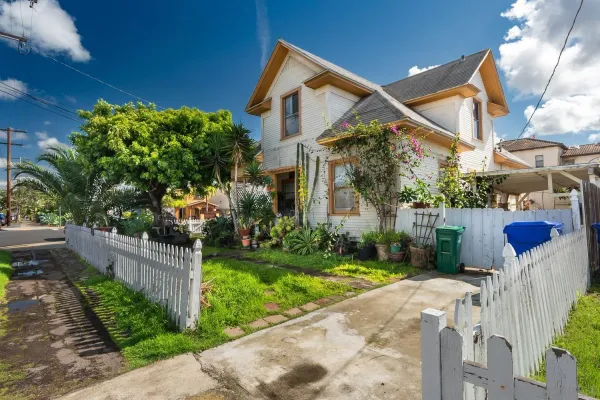 $1,050,000 | 4496 Campus Avenue, San Diego, CA 92116