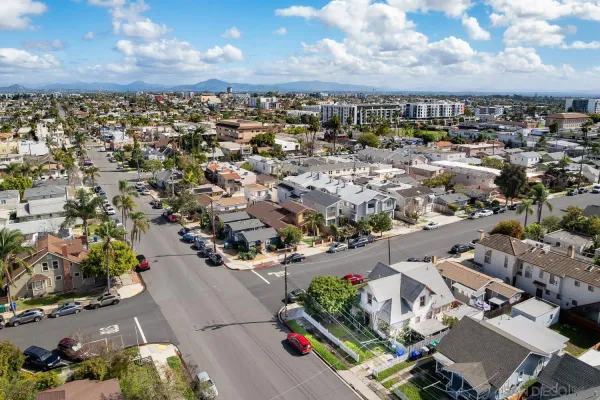 $1,050,000 | 4496 Campus Avenue, San Diego, CA 92116