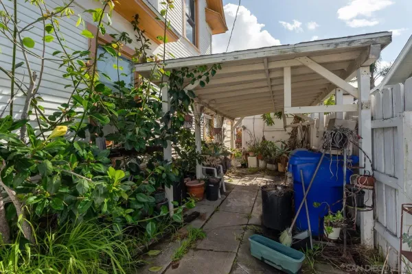 $1,050,000 | 4496 Campus Avenue, San Diego, CA 92116