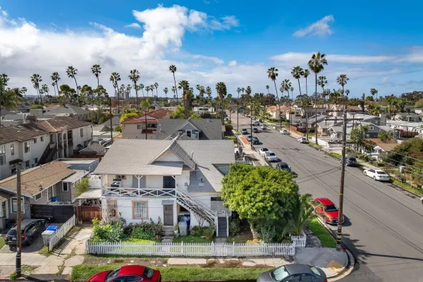 $1,050,000 | 4496 Campus Avenue, San Diego, CA 92116