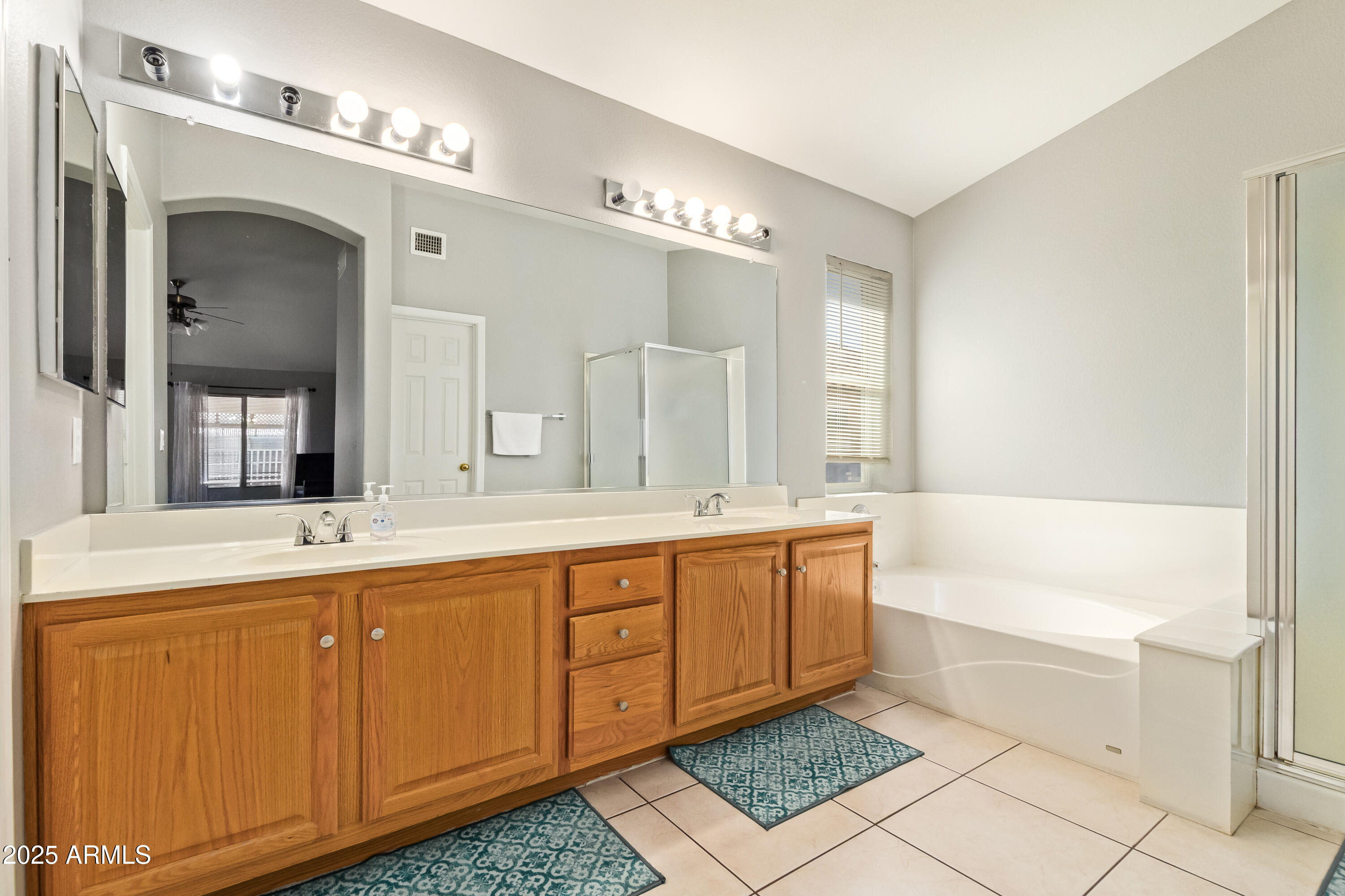 3935 West Charter Oak Road Phoenix, AZ 85029 - Photo 12 of 18 IMG_3934