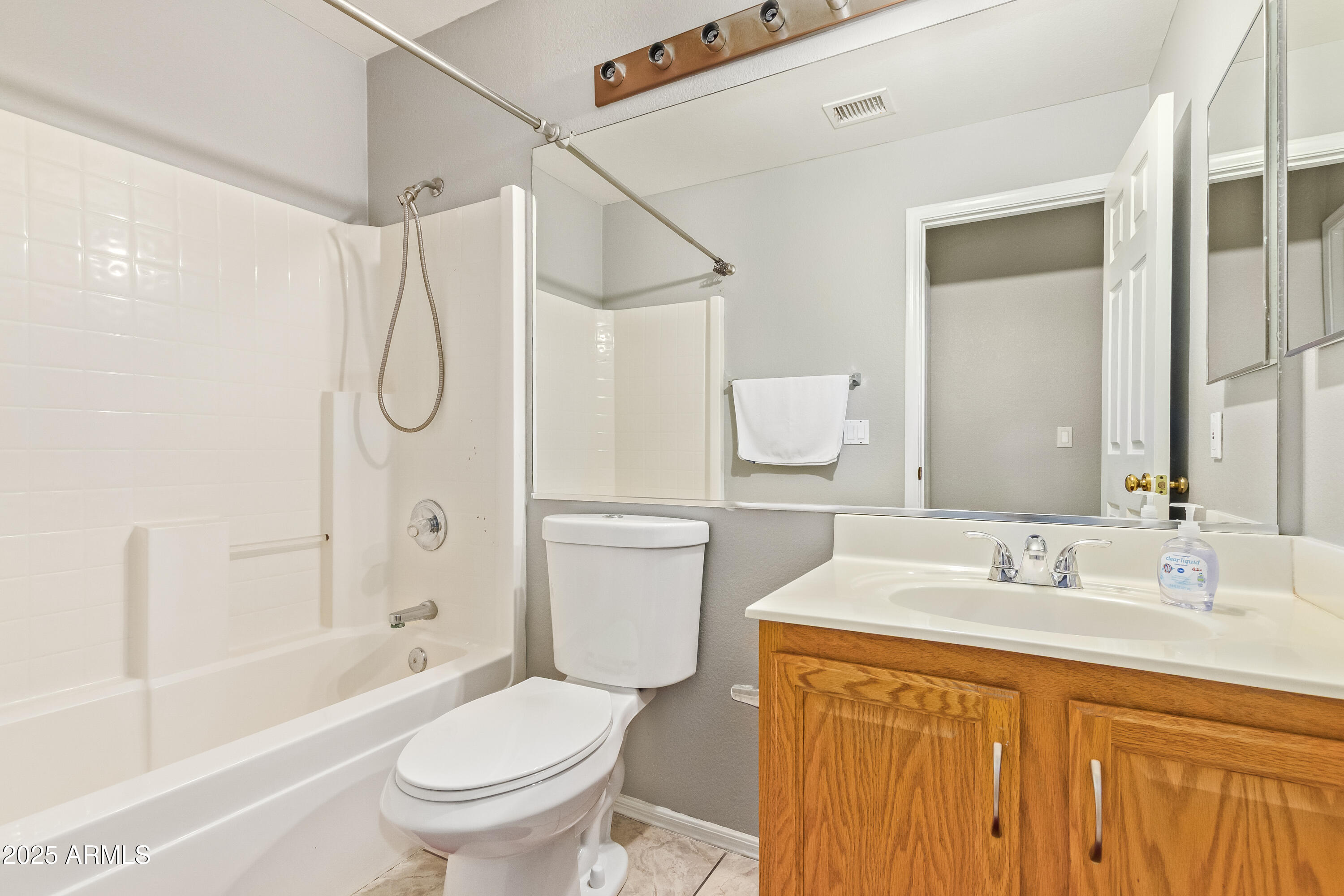 3935 West Charter Oak Road Phoenix, AZ 85029 - Photo 15 of 18 IMG_3938