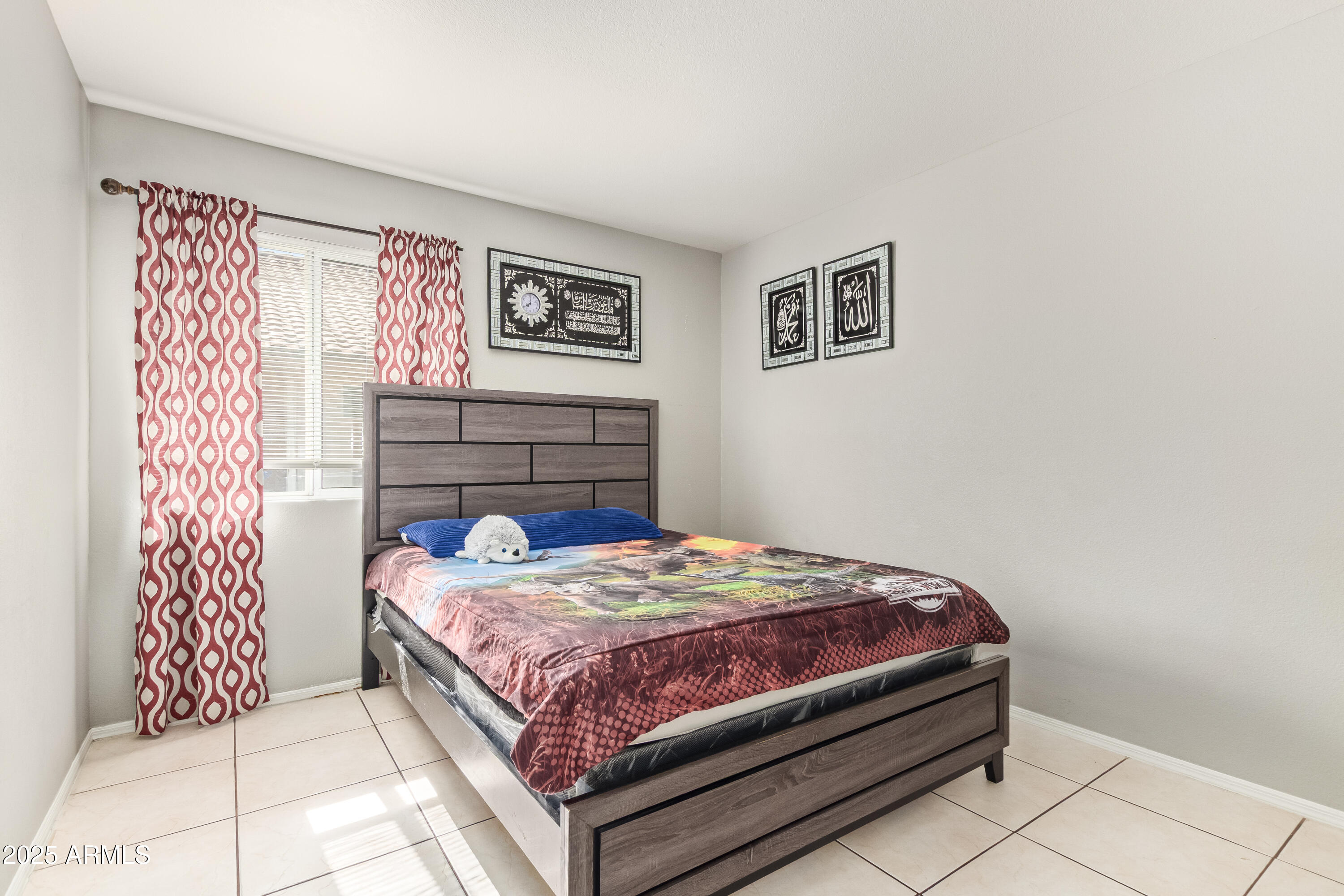 3935 West Charter Oak Road Phoenix, AZ 85029 - Photo 16 of 18 IMG_3937